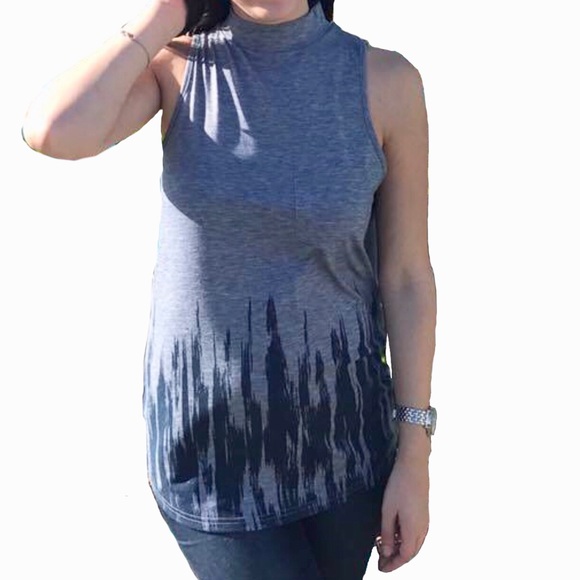 Loveriche Sleeveless Mock Neck Top - Picture 4 of 5